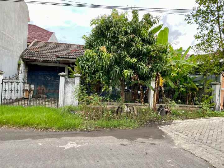 rumah hitung tanah griyo mapan lokasi jalan kembar