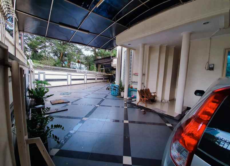 rumah hook dan full furnished area jalan puan