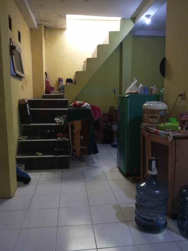 rumah jalan raya cilebut