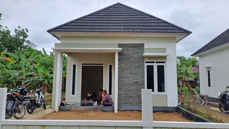 rumah jalan wonodadi 1 gg merah