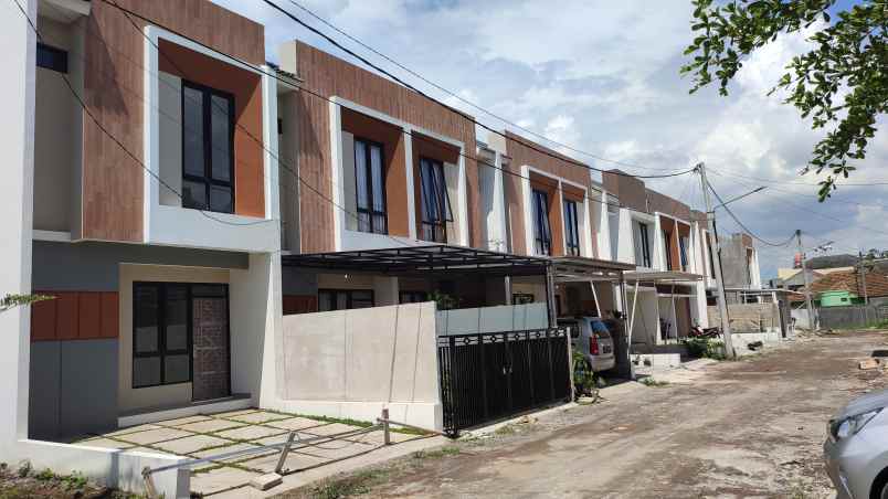 rumah jl alam raya buahbatu