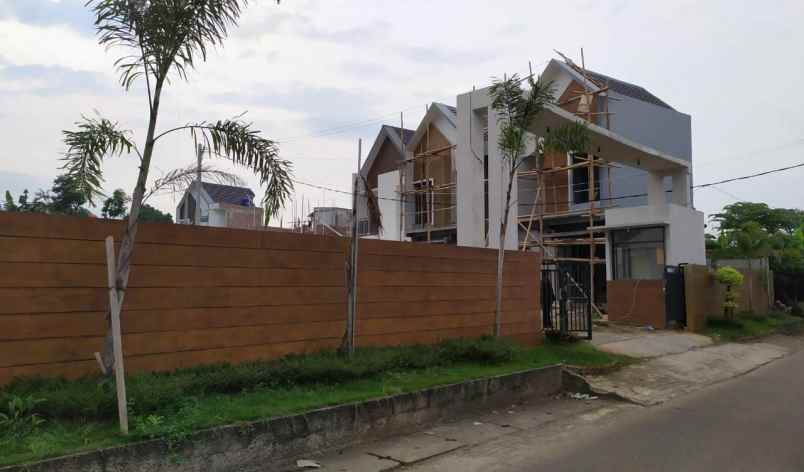 rumah jl babakan pocis tangerang