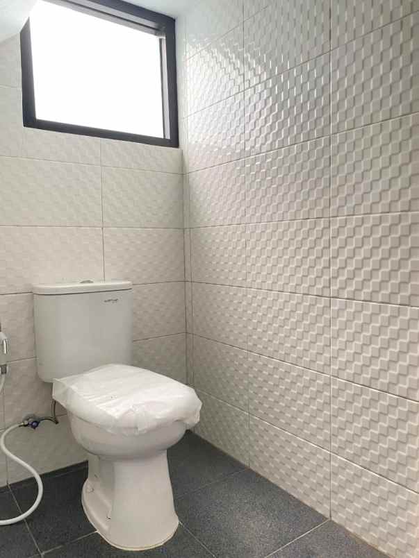 rumah jl bojong pandan