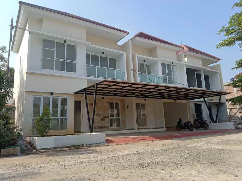 rumah jl bukit indah serua ciputat