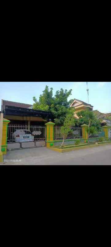 rumah jl lawu kota nganjuk