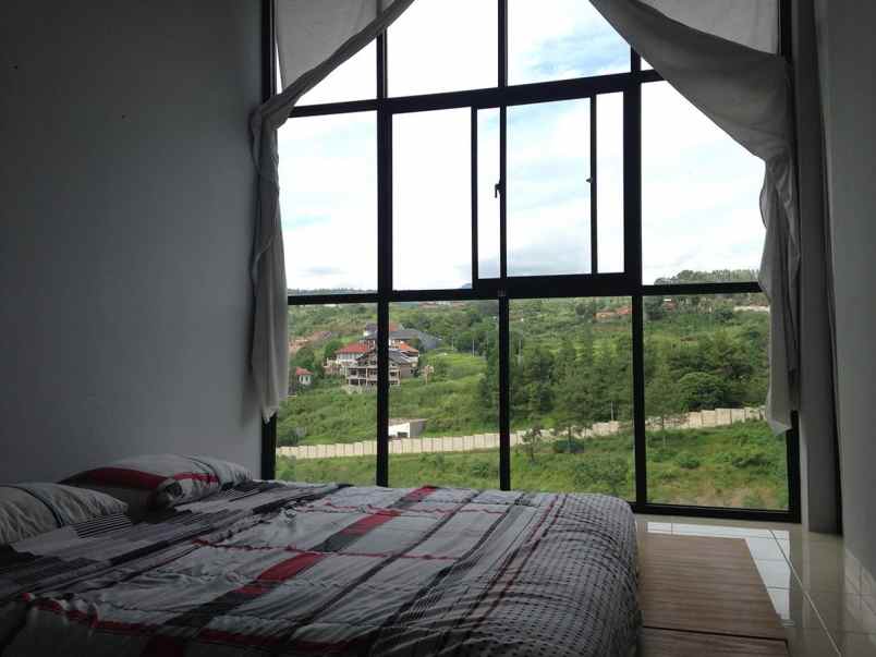 rumah komplek ssp sariwangi type downslop siap huni