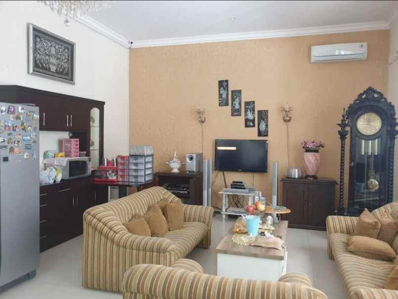 rumah laguna regency pakuwon city strategis siap huni