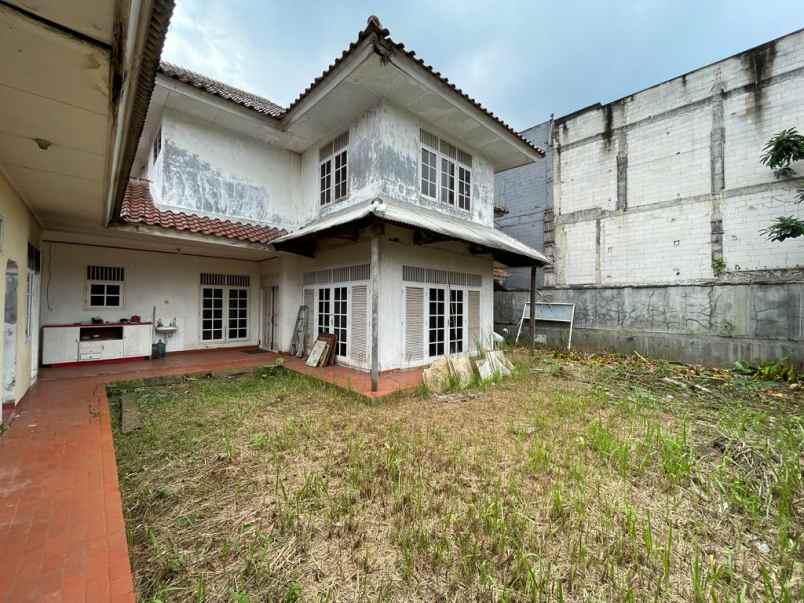 rumah lama komplek kavling polri tenang dan asri