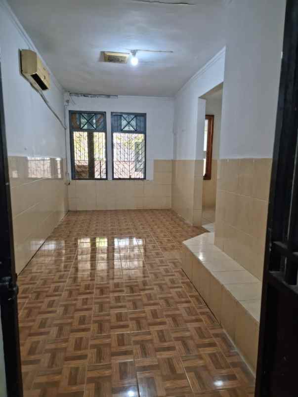 rumah luas harga murah komplek elit telkom jatiasih