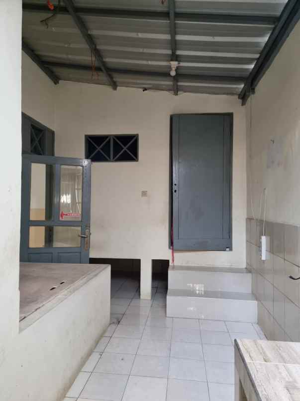 rumah luas harga murah komplek elit telkom jatiasih