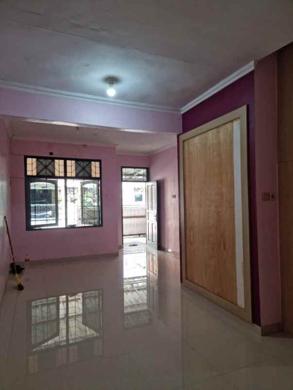 rumah luas harga murah komplek elit telkom jatiasih