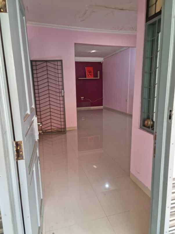 rumah luas harga murah komplek elit telkom jatiasih