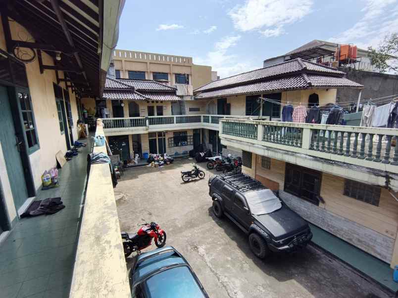 rumah luas kosan 20 kamar di pusat kota bandung