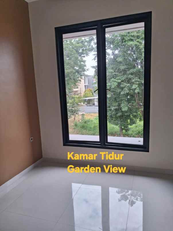 rumah manyar gress 2 lantai tengah kota surabaya timur