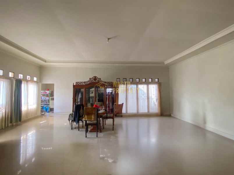 rumah megah mewah dekat ringroad jogja shm siap huni