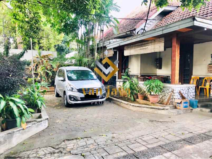rumah menteng