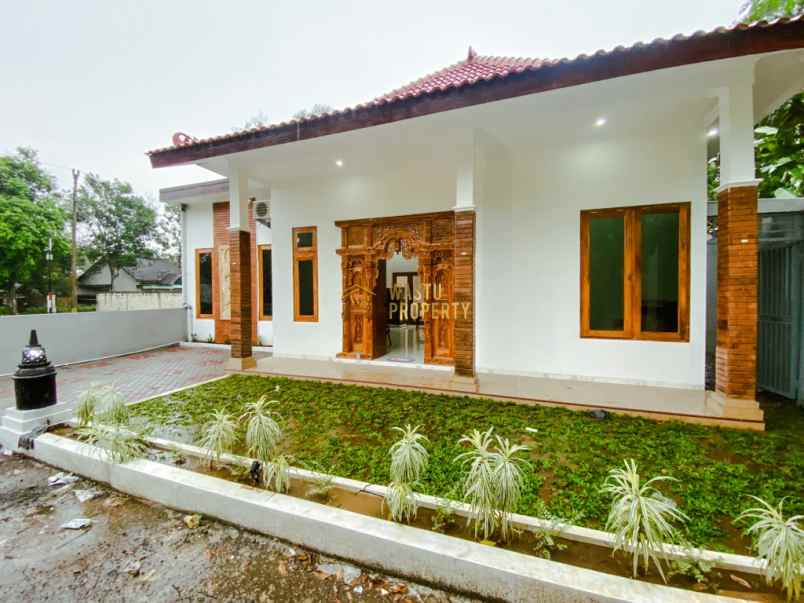 rumah mewah di borobudur lokasi strategis harga nego
