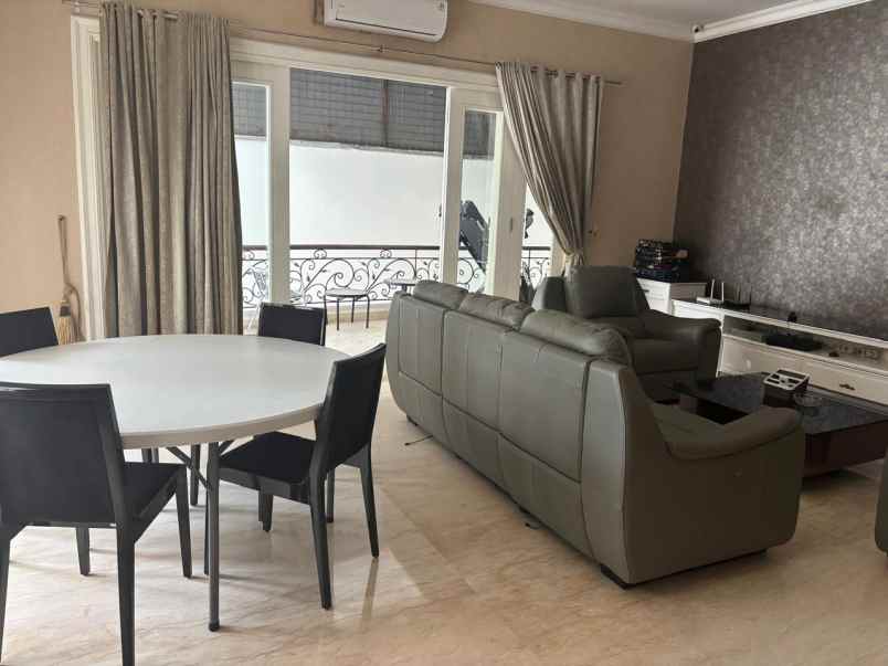 rumah mewah di bukit gading mediterania kelapa gading