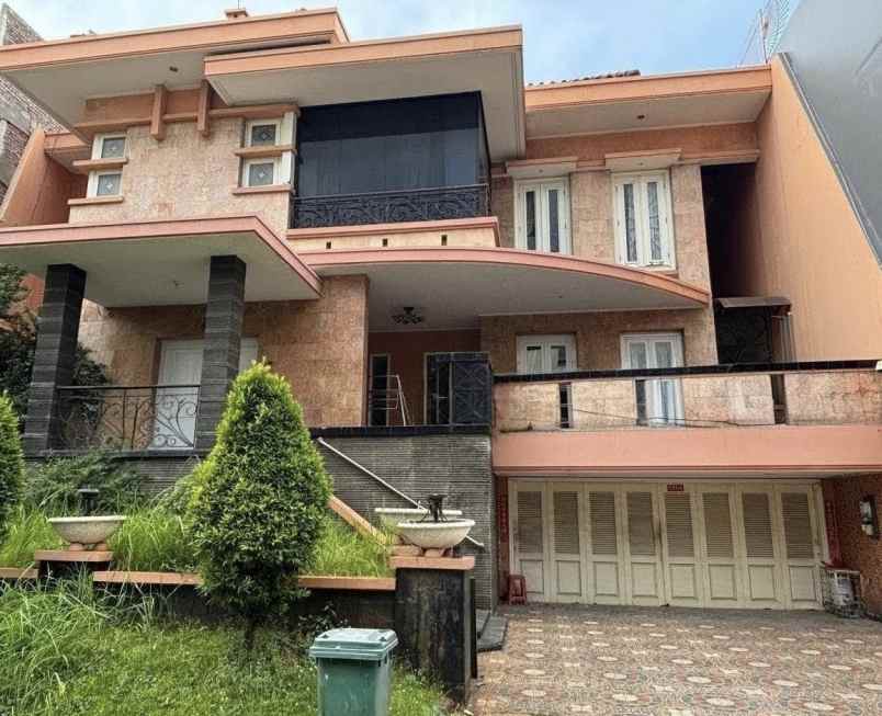 rumah mewah di bukit gading mediterania kelapa gading