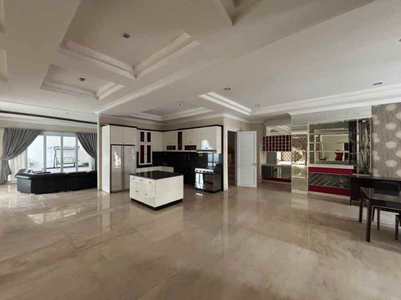 rumah mewah di bukit gading mediterania kelapa gading