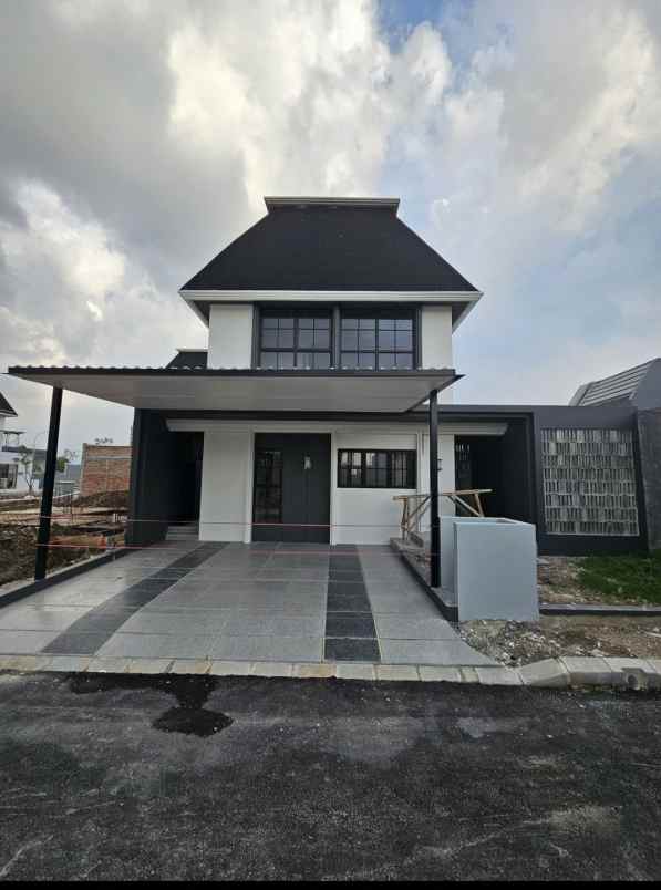 rumah mewah di metland cibitung