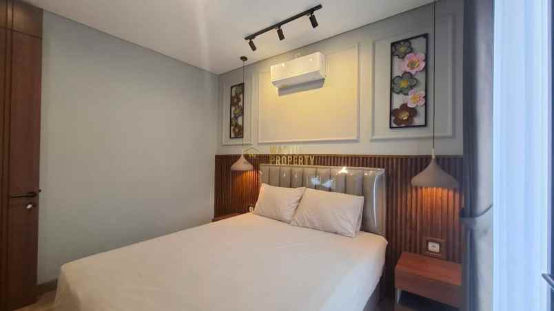 rumah mewah kontemporer maguwoharjo full furnished