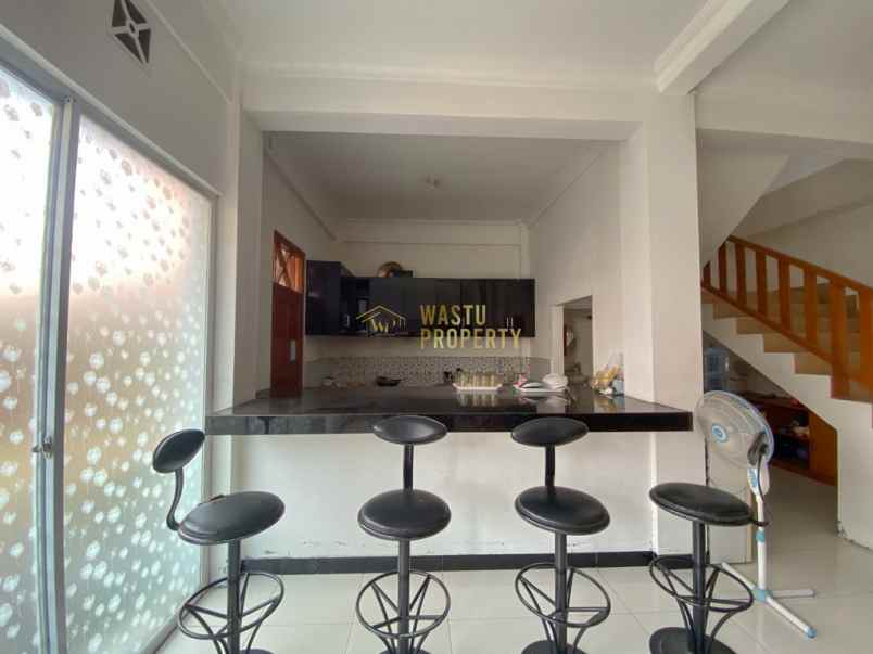 rumah mewah tanah super luas di jalan kaliurang km 9 5