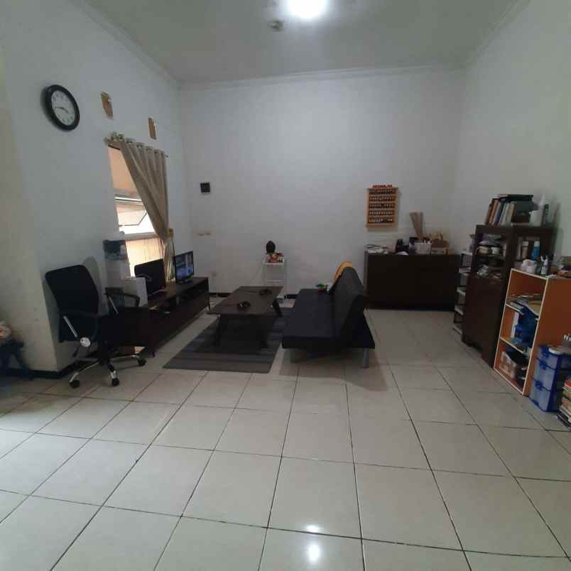 rumah minimalis dalam cluster banyumanik semarang