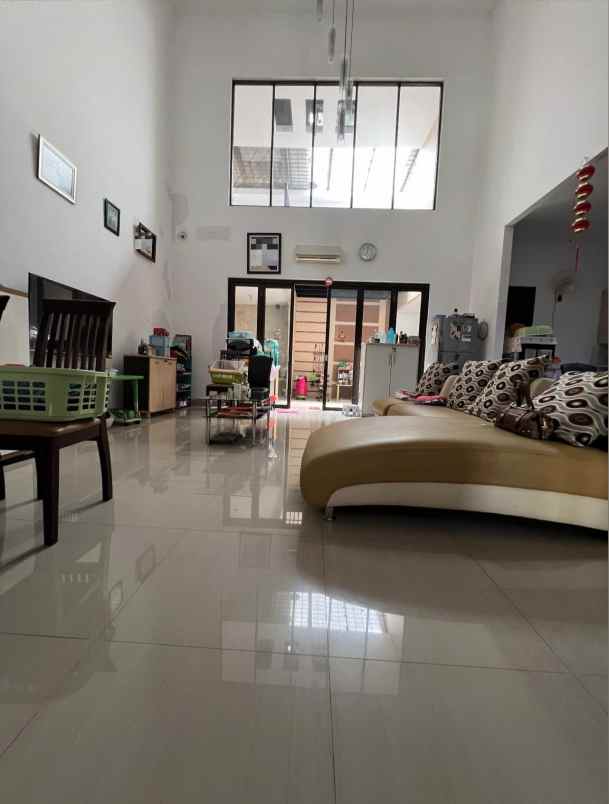 rumah minimalis di san diego pakuwon city nego