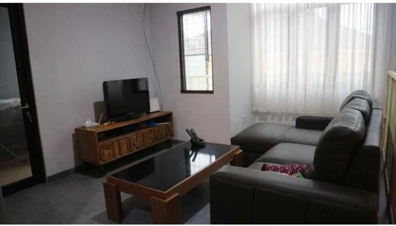 rumah minimalis furnished di lembang kota