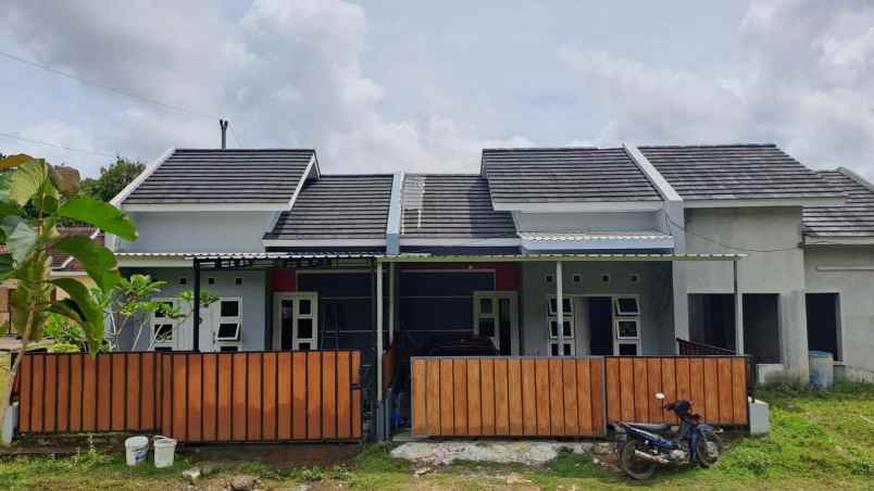 rumah modern full furnished graha metes