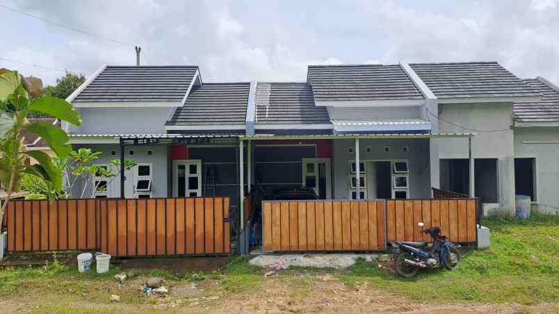 rumah modern full furnished graha metes