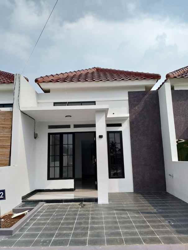 rumah modern row jalan 5 meter one gate system