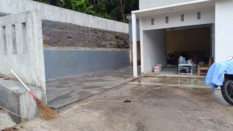 rumah modern shm ready siap huni bisa kpr