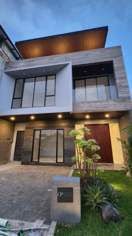 rumah murah modern di citraland graha famili surabaya