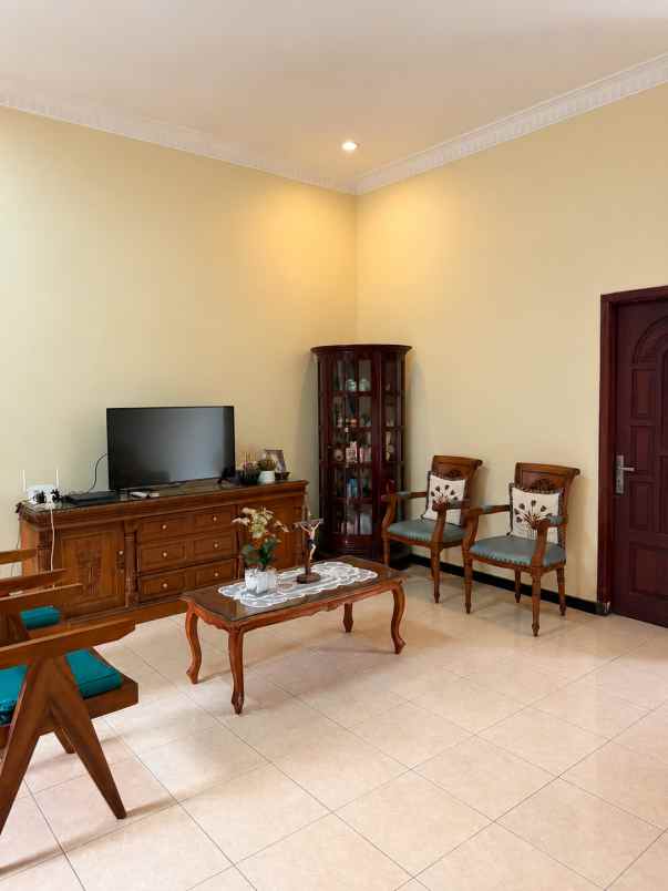 rumah nyaman dan luas mega bukit mas banyumanik