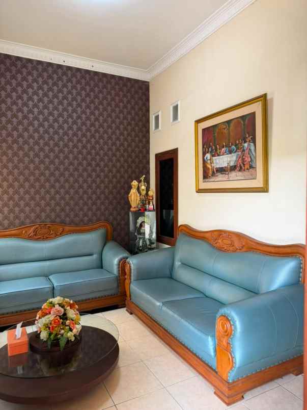 rumah nyaman dan luas mega bukit mas banyumanik