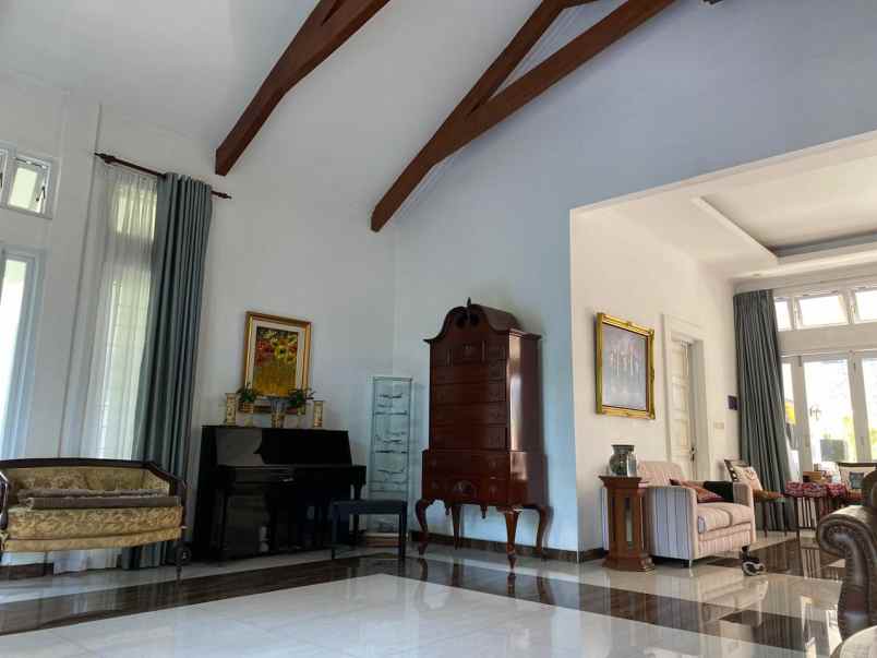 rumah nyaman di dalam perumahan bintaro sektor 9