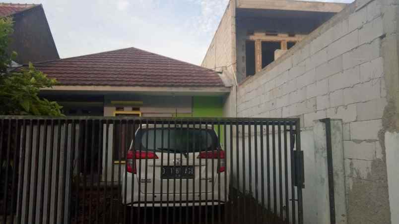 rumah perum veteran cipageran