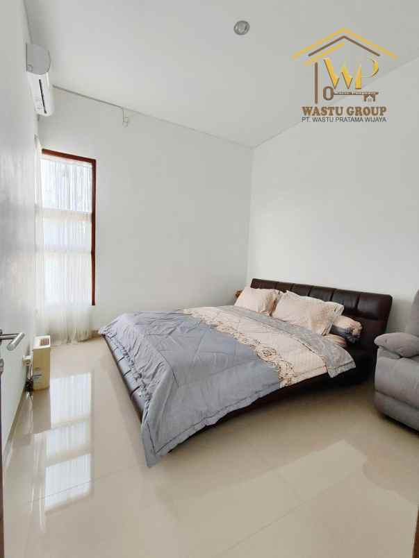 rumah premium di maguwoharjo sleman design menarik