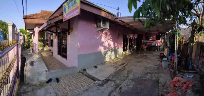 rumah pribadi lingkungan adem asri