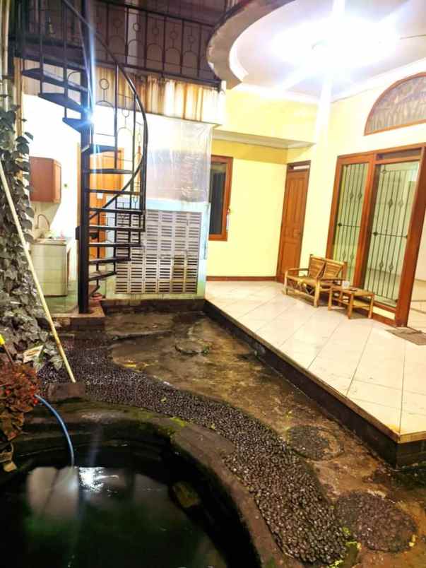 rumah sayap batununggal kembar buah batu bandung