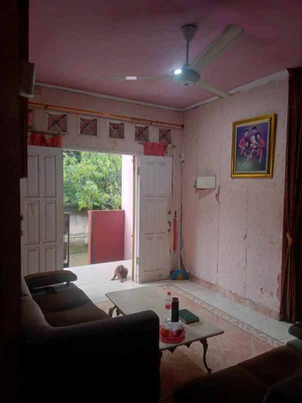 rumah second hook dalam kavling di kalimulya depok