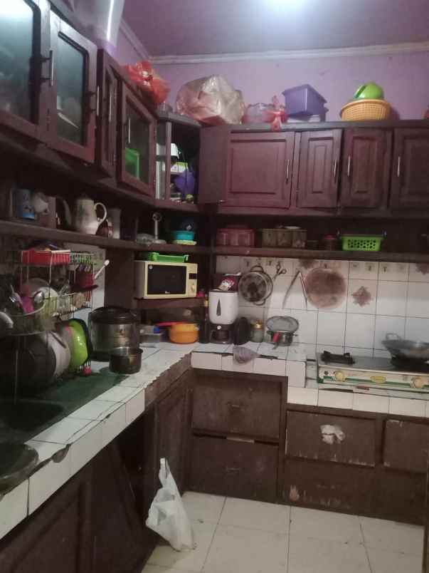 rumah second hook dalam kavling di kalimulya depok