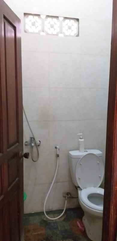 rumah second luas siap huni dekat uii jakal km 13