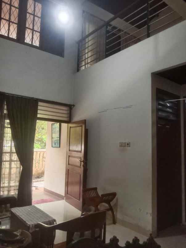 rumah second murah 2 lantai siap huni dimampang depok
