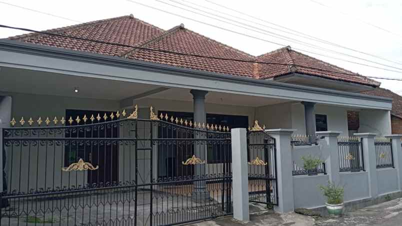 rumah second singosari dekat pasar dan exit tol malang