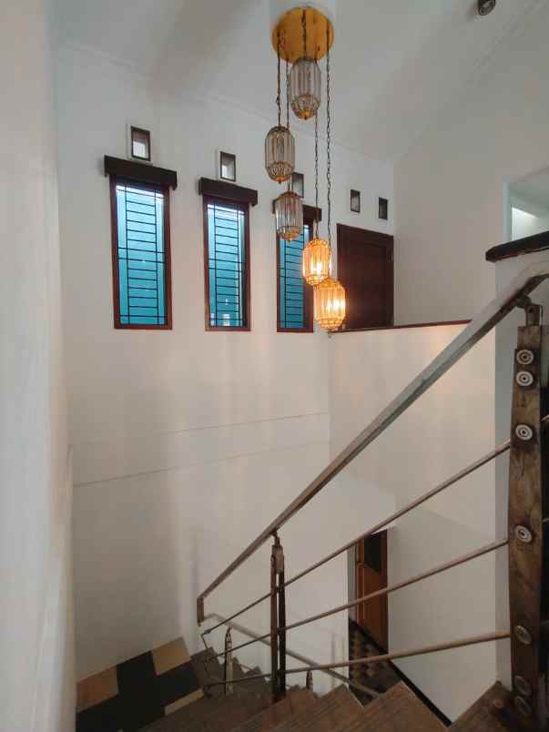 rumah secondary dalam komplek di jatibening bekasi