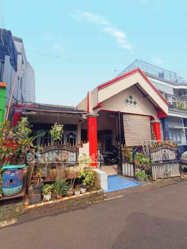 rumah selangkah ke tol desari