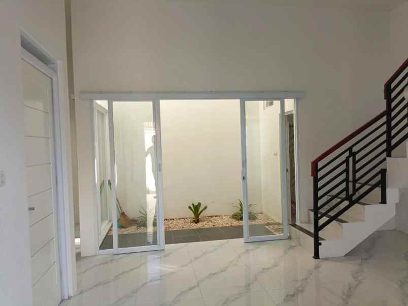 rumah siap huni di klaten kota design 2 lantai modern